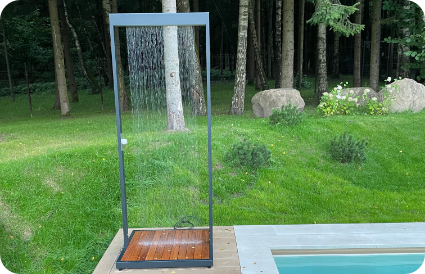 stilingas dušas prie lauko baseino - Aqua Spektras